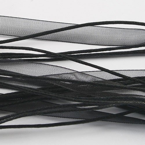 Čierna šnúrka na krk z organzy, dĺžka 45 cm