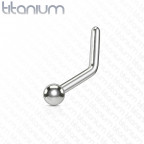 Zahnutý piercing do nosa gulička - TITAN