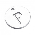Drobný okrúhly oceľový prívesok - iniciála