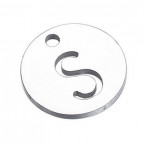 Drobný okrúhly oceľový prívesok - iniciála