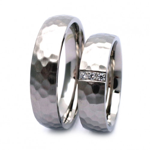 NSS3016 Tepaný pánsky snubný prsteň oceľ