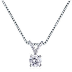 Strieborný náhrdelník s okrúhlym čírym kameňom