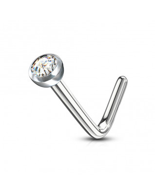 Zahnutý piercing do nosa