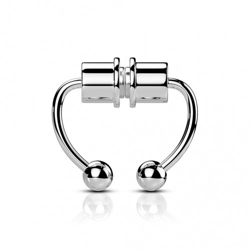 Falošný septum piercing do nosa