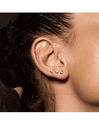 Piercing do brady - labreta TITAN, kríž