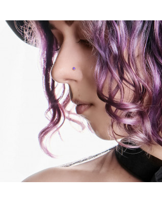 Zahnutý piercing do nosa - TITAN, opál