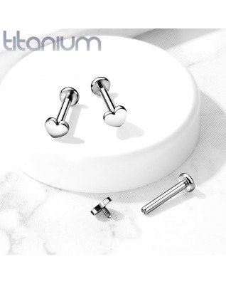 Piercing do brady - labreta TITAN srdiečko