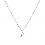 Ocelový náhrdelník, písmeno