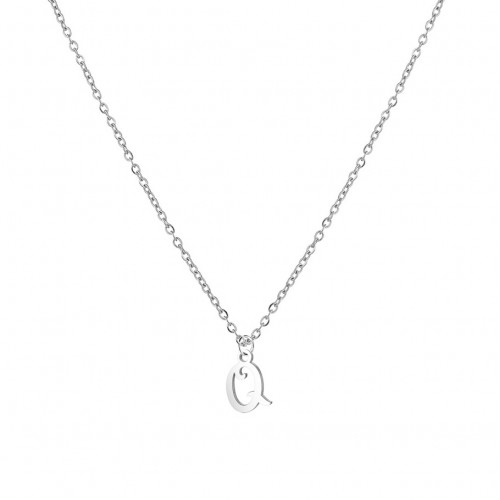 Ocelový náhrdelník, písmeno