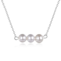 Strieborný náhrdelník s perličkami