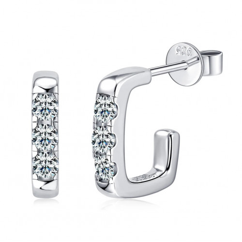 Strieborné hranaté náušnice s moissanitmi