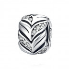 Strieborný prívesok korálek pierko