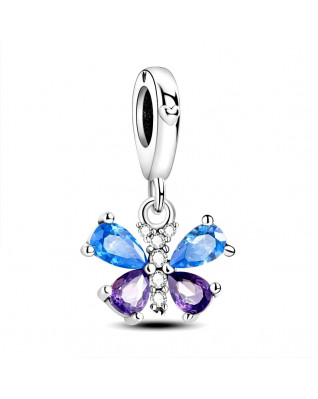 Visiaci strieborný prívesok korálik motýľ