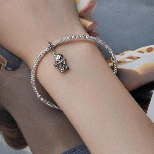 Strieborný prívesok korálik na náramok