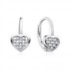 Strieborné náušnice na klapku srdiečka