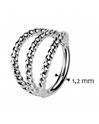 Trhnutý segment kruh krútený - helix / cartilage / tragus piercing